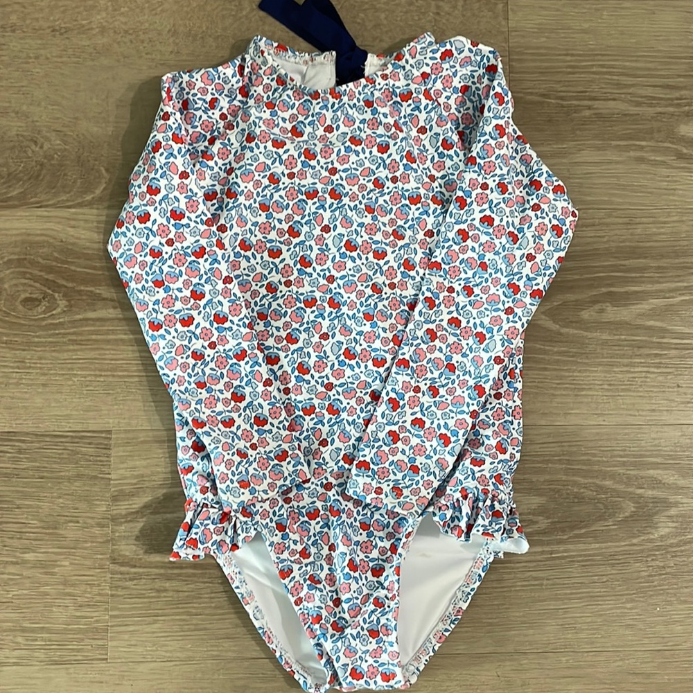 EUC Minnow x LAKE girls rashguard